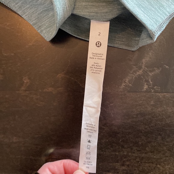 Lululemon high rise align pant - Picture 4 of 4